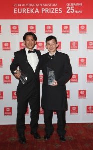 Steve Lee and Tri Phan, winners of the ANSTO Eureka Prize for Innovative Use of Technology.  (Mark Metcalfe/Getty Images)