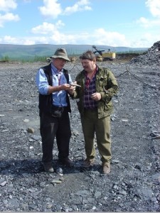 Professor Large and Professor Maslennikov on the hunt for suitable black shales (Credit: UTAS)