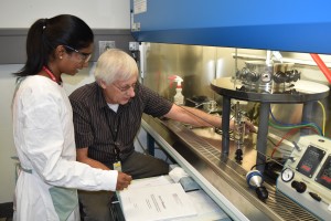 The team has established a laboratory and immunological techniques to test if the two proteins from the tuberculosis bacterium can be used as the basis for a vaccine. Credit: Centenary Institute