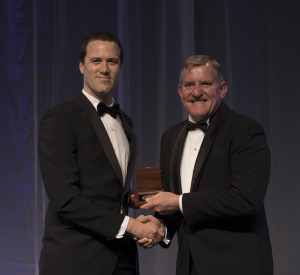 (left to right) Professor Ryan Lister, Frank Fenner Prize, Life Scientist of the Year award recipient; The Hon Ian Macfarlane MP, Minister for Industry.